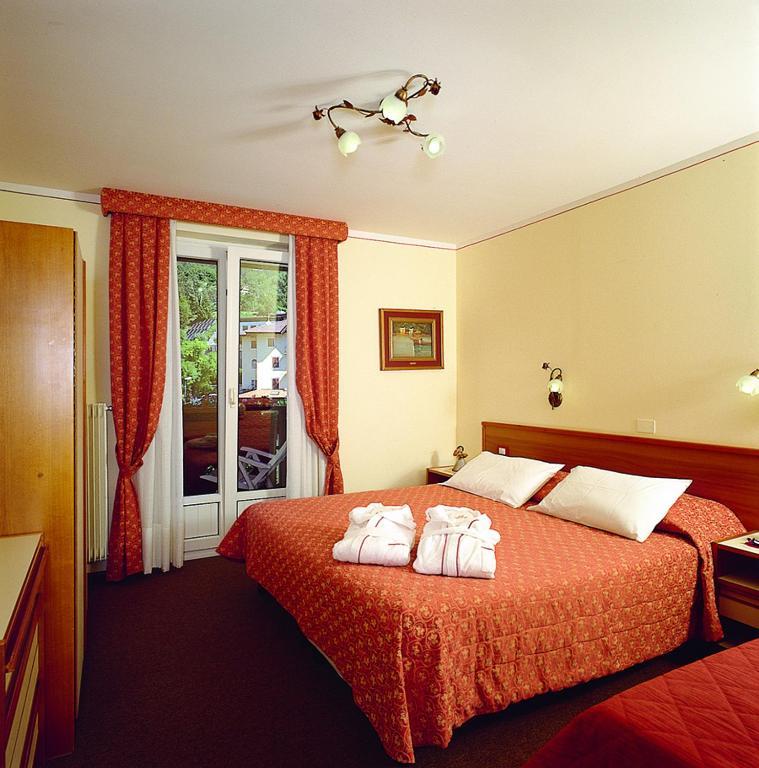 Hotel Des Alpes Molveno Room photo